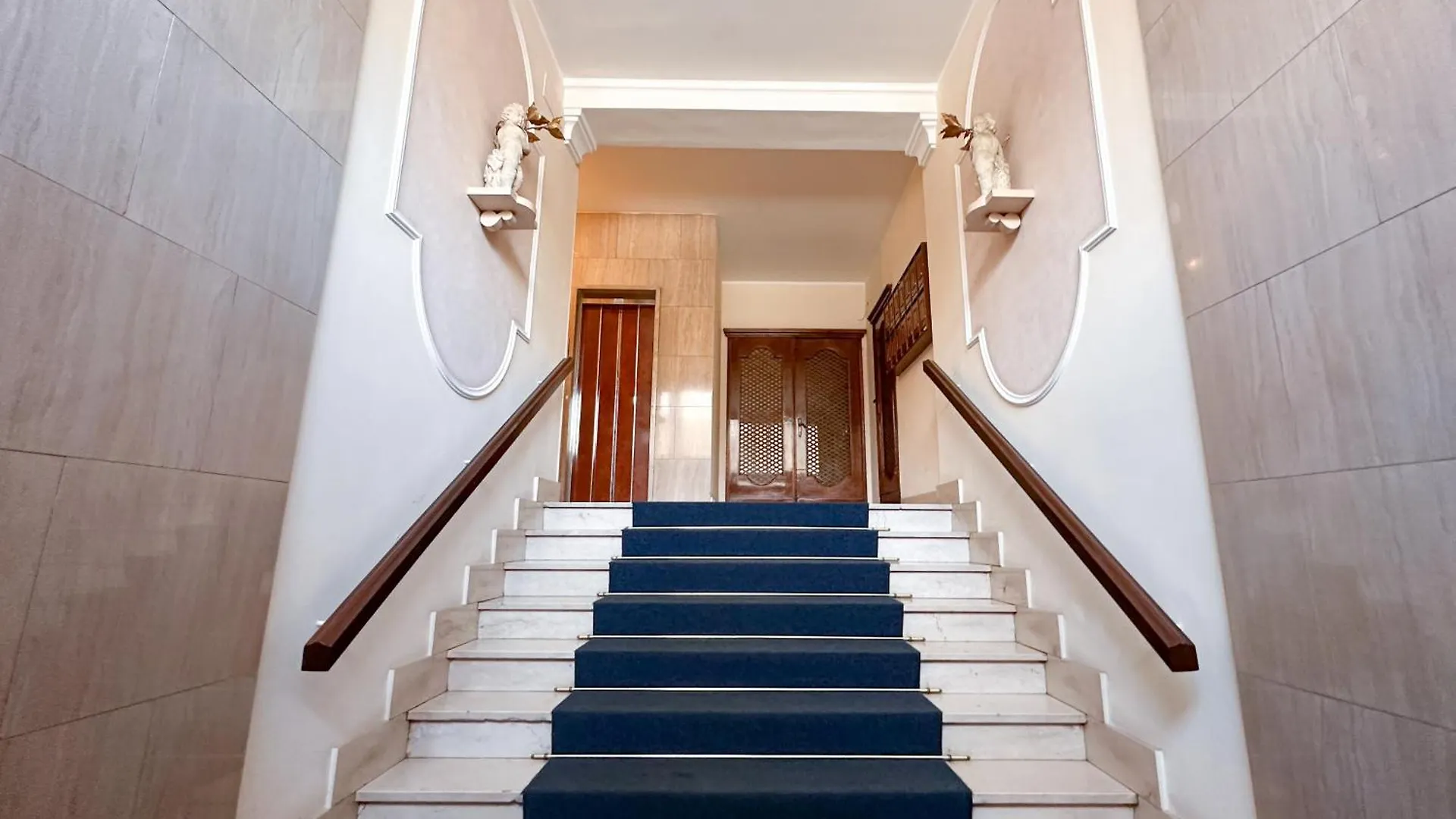 Vista Ghirlandina - Attico Sul Tetto Del Centro Al Settimo Piano Apartment Modena