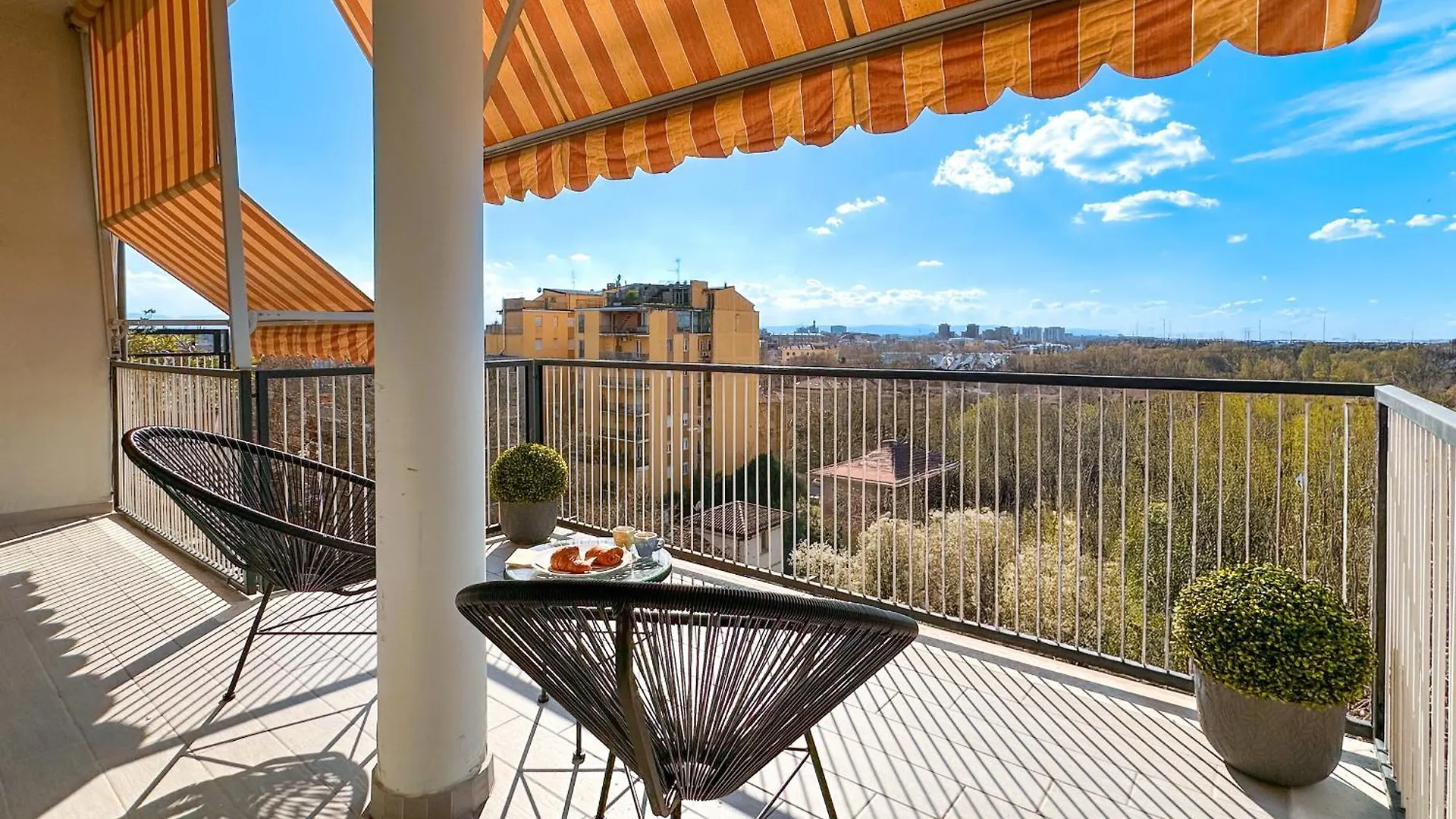 Vista Ghirlandina - Attico Sul Tetto Del Centro Al Settimo Piano Apartment Modena